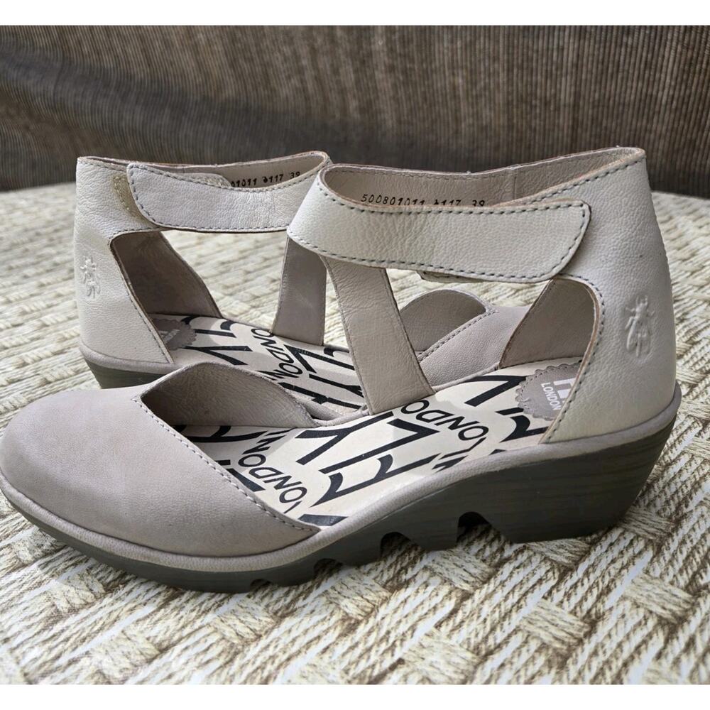 Fly London Piat Light Taupe Leather Mary Jane Wedge Shoes 39 US 8 8.5 - Picture 3 of 11